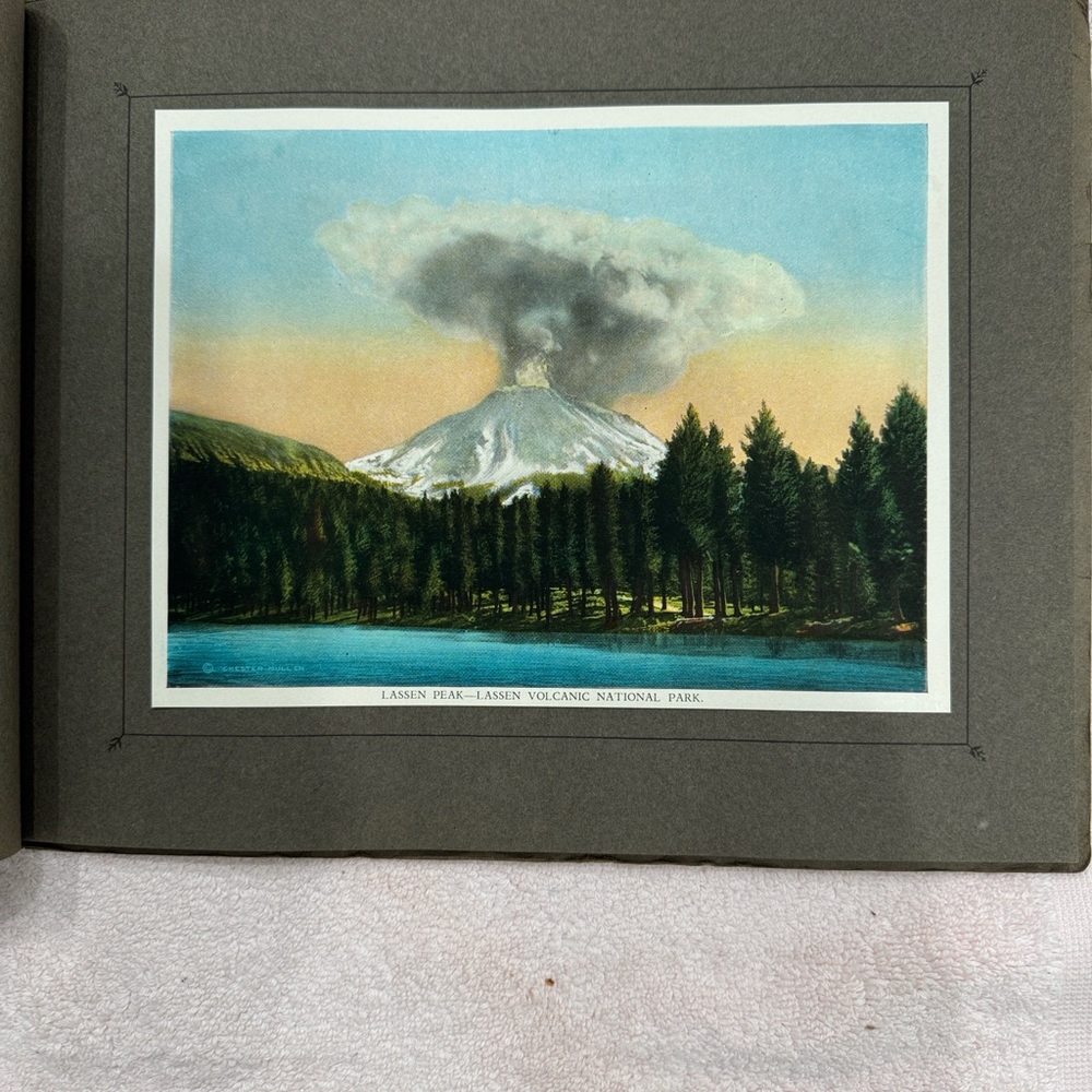 The Shasta Route Vintage Illustrated Booklet - Olive Green & Gold - Picture 7 of 10